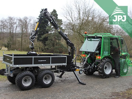 malotraktor s vyvážačkou