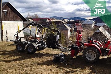 malotraktor a vyvýžečka dreva