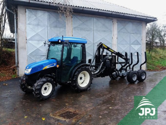 Vyvážacie vlek Vahva Jussi 3000_420 a malotraktor New Holland