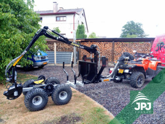 Pracovní štvorkolka a vyvážacie vlek Vahva Jussi 1500_320